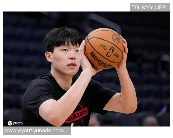 拓记：杨瀚森客场表现出色或将留队主场归来或重返发展联盟